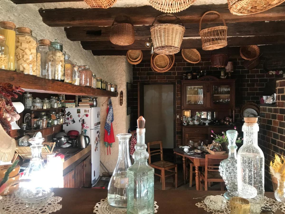Hotel Au Pain Des Anges à Saint-Gervais en-Belin Extérieur photo